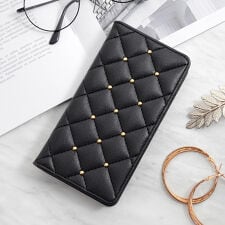 【iPhone 16】CECIL McBEE [キルティング手帳ケース]