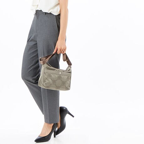 [^:011235050]lC̃G[g̕hJŕ\iCobOV[YłB킸ɗ̊̂hJŁApxɂėlXȈۂ^܂Bx[XƂȂ̂̓iCcCnŁA݂ȂiȌ򊴂܂BG[g̃WK[hfނƂ͈قȂAO|Pbĝ݂ɕ邽ߎ咣AlXȃX^Cɍ킹₷Ƃ|CgłBV]@rbgnynm@}VEGhEîCɓo^ēׂ݌ɂ킸ȎAN[|Z[̊JnȂǂm点܂BЂo^肢܂BuĥCɓo^ViēׂȂǂm点܂BЂo^肢܂B