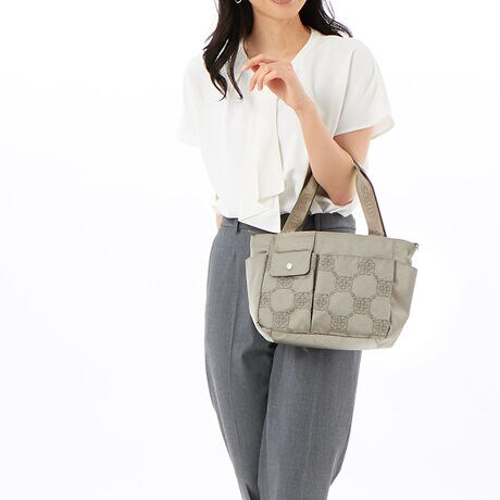 [^:011235250]lC̃G[g̕hJŕ\iCobOV[YłB킸ɗ̊̂hJŁApxɂėlXȈۂ^܂Bx[XƂȂ̂̓iCcCnŁA݂ȂiȌ򊴂܂BG[g̃WK[hfނƂ͈قȂAO|Pbĝ݂ɕ邽ߎ咣AlXȃX^Cɍ킹₷Ƃ|CgłBV]@rbgnynm@}VEGhEîCɓo^ēׂ݌ɂ킸ȎAN[|Z[̊JnȂǂm点܂BЂo^肢܂BuĥCɓo^ViēׂȂǂm点܂BЂo^肢܂B