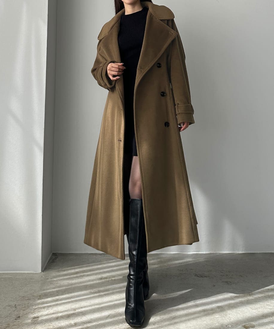 最終値下げ　新品 タグ付け定価INDIVI ウール リバーテーラードロングコート 最終値下げ 新品 タグ付け定価INDIVI ウール リバーテーラードロング