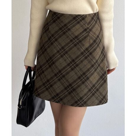 ブラウン系　茶色系　BROWN