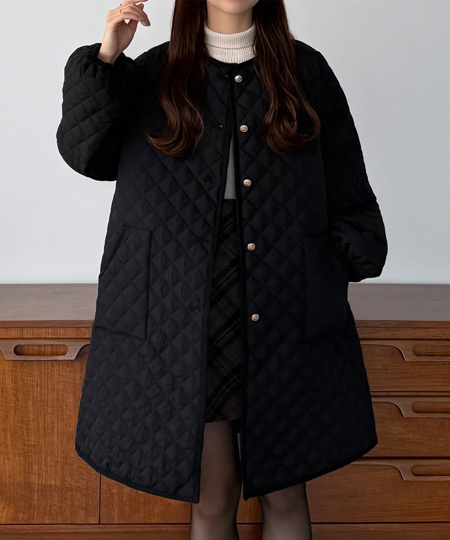 callautia 金ボタンノーカラーキルティングコート | カラウティア