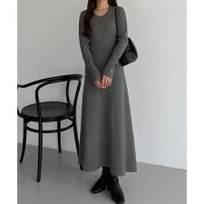 カラウティア(callautia)のcallautia　Uネックフレアニットワンピ－ス