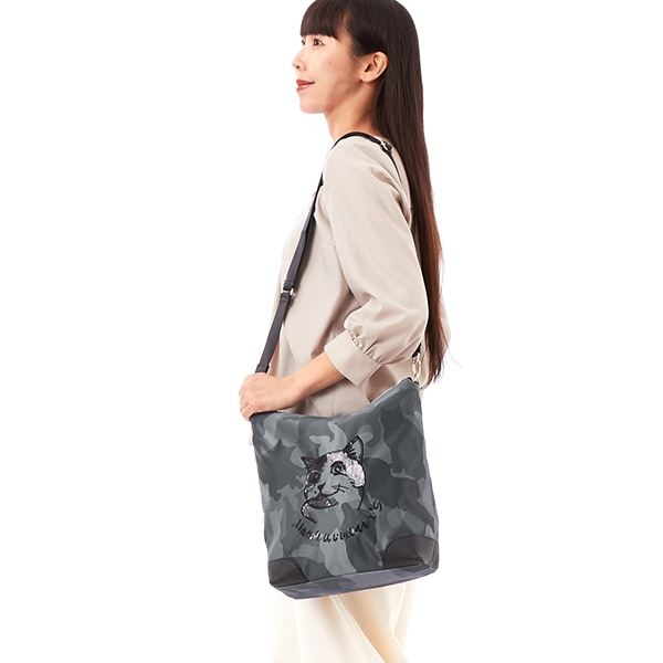 【極美品】マンハッタナーズ カモフラキャット 2WAYショルダーバッグ現行 ネコ 雑誌掲載商品》【マンハッタナーズ】カモフラキャット 2WAY