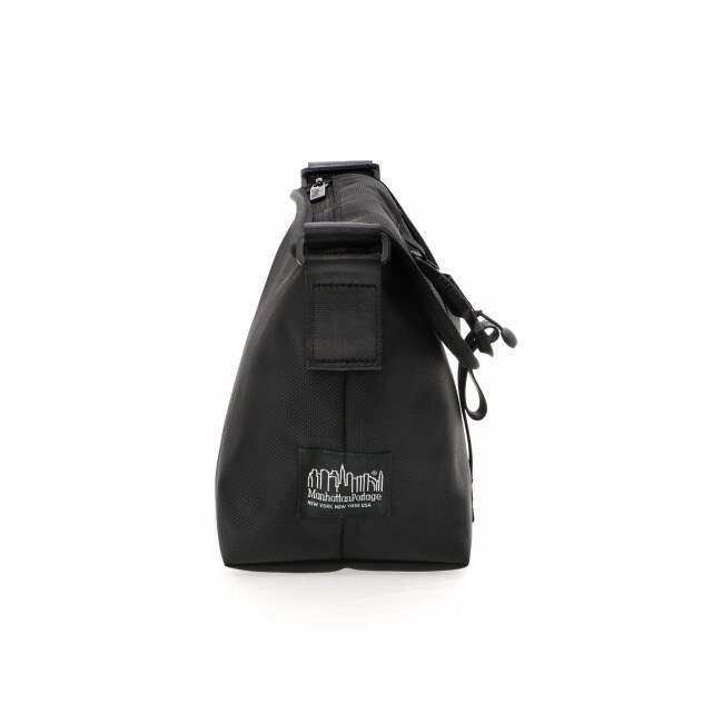 NYLON MESSENGER BAG FZP FIDLOCK V-BUCKLE