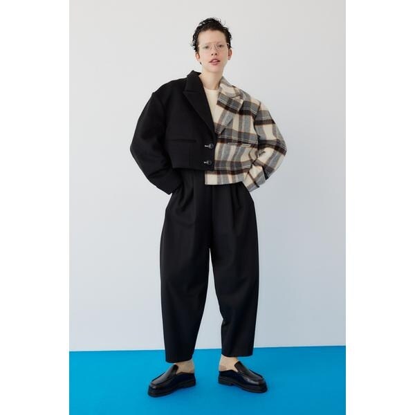美品✨️ HeRIN.CYE Bi color asymmetry jacket Bi color asymmetry jacket | ヘリンドットサイ(HeRIN.CYE