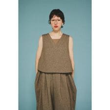 V neck vest
