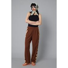 Side line cut pants