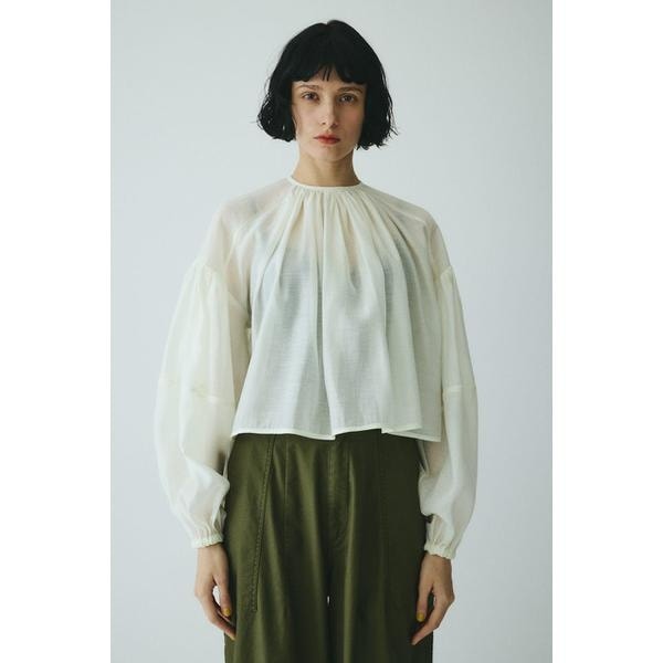 Volume sleeve blouse