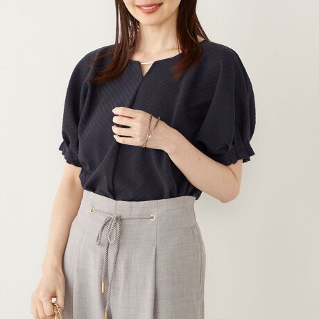 [^ԁF222320082]25SStg̃o[fUC؂₩ȈۂŁAuEX̂悤ɏiɍ킹ĂJbg\[BڐG⊴UVJbg@\ĂAG߂Ɋ􂵂Ă1łB^bNX[uƃh}VGbgA炵_炩ȕ͋Co܂Bd₿ƂHȂǁAY߂ȃV[ɂ߂̃ACełBŎ􂢂\łBipׂɁAAeV^OKmF̏Ap͂舵Bi̐F́AB̏ڍ׉摜QƂB摜̏i̓TvłBۂ̏iƎdlAHATCY኱قȂꍇ܂B̏i̓AEgbg̃IWi[xiłBSHIPS OUTLETeXAECTCgł̎舵ƂȂ܂BX܂ւ⍇̍ۂ́ASSHIPS OUTLETeX܂ł肢܂B̑SHIPSeX܂ւ̂񂹑Ή͒v˂܂̂ŁA\߂̒肢܂BSHIPS ColorsSHIPS̃RZvguSTYLISH STANDARDṽtB^[ʂāAJWArWlX܂ł̃ACe[YiuȃvCXō\IWi[xłBYAEBYALbYCibvAOUTLETeX܁AECTCg𒆐SɓWJBlXȃCtX^CɊYA炵\łg[^ACeĂ܂B