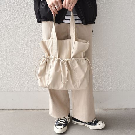 [^ԁF220000007]25AWD]̃obOɁAVFi`ƃO[oIMU[fUC|Cg̃iCg[gobOBA4TCY܂AOEɂꂼ3|PbgtĂ̂ŁAו̐₷Agɕ֗łB|₷̒ŁAʋ΂₨oȂǂɂ҂łBǂȃR[fBl[gɂ킹₷x[VbNJ[ɁAN炵MU[fUCvXĂ܂Bpƃgh˔AACełB̐i͖C␅GɂAF̐Sz܂BJVł̂gp┖F̈ߗނ𒅗p̍ۂɂ͓ɂӂB܂AԔGꂽԂő̕Ədˍ킹ȂłBiɃ}OlbgzbNgpĂꍇAJ[hޓߕt܂ƁACʂgps\ɂȂ鋰ꂪ܂B[ӂBvgpĂꍇȂfނƖĂƐFFڍs\܂̂łӂB̐i͗Ռ̍ۂ̓e̕ی͂ł܂Bej₷⒘dA܂͉sȕ̏ꍇ́Aʏ̎gp̏ꍇłij鋰ꂪ܂̂łӂBipׂɁAAeV^OKmF̏Ap͂舵Bi̐F́AB̏ڍ׉摜QƂB摜̏i̓TvłBۂ̏iƎdlAHATCY኱قȂꍇ܂B̏i̓AEgbg̃IWi[xiłBSHIPS OUTLETeXAECTCgł̎舵ƂȂ܂BX܂ւ⍇̍ۂ́ASSHIPS OUTLETeX܂ł肢܂B̑SHIPSeX܂ւ̂񂹑Ή͒v˂܂̂ŁA\߂̒肢܂BSHIPS ColorsSHIPS̃RZvguSTYLISH STANDARDṽtB^[ʂāAJWArWlX܂ł̃ACe[YiuȃvCXō\IWi[xłBYAEBYALbYCibvAOUTLETeX܁AECTCg𒆐SɓWJBlXȃCtX^CɊYA炵\łg[^ACeĂ܂B