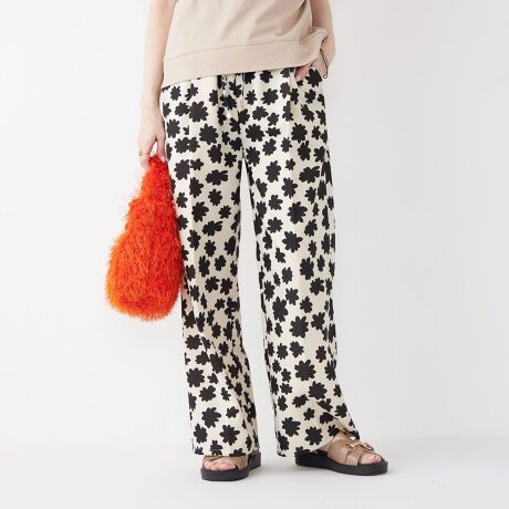 [^ԁF223140008]25AW傫߂̃t[vgڂ䂭C[W[pcBmg[ł܂Ƃ߂邱ƂŁA؂₩̒ɂ̂AR[fBl[gɎ₷fUCBƂ̂Xg[gVGbgƁAEGXg̃SdlŁAbNX̂XgXt[ȗSńBVvȃgbvXƍ킹ĂŁAX^COƉ؂₩Ɍ܂܂BJ̐▀CɂÄߗނɐFڂ肷ꍇ܂̂ŁAWFߗނƂ̑gݍ͂ӂBpA󎞂̃Xŕ\ʂщHۂȂꍇ܂̂ŁAӂBGꂽ܂ܕuƁÂ̂ւ̐FڂAFꍇ܂̂łӂBƖɒԓƐF򂹂܂̂łӂBipׂɁAAeV^OKmF̏Ap͂舵Bi̐F́AB̏ڍ׉摜QƂB摜̏i̓TvłBۂ̏iƎdlAHATCY኱قȂꍇ܂B̏i̓AEgbg̃IWi[xiłBSHIPS OUTLETeXAECTCgł̎舵ƂȂ܂BX܂ւ⍇̍ۂ́ASSHIPS OUTLETeX܂ł肢܂B̑SHIPSeX܂ւ̂񂹑Ή͒v˂܂̂ŁA\߂̒肢܂BSHIPS ColorsSHIPS̃RZvguSTYLISH STANDARDṽtB^[ʂāAJWArWlX܂ł̃ACe[YiuȃvCXō\IWi[xłBYAEBYALbYCibvAOUTLETeX܁AECTCg𒆐SɓWJBlXȃCtX^CɊYA炵\łg[^ACeĂ܂B