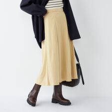 SHIPS Colors:〈手洗い可能〉フェイクスエード（ポリエステル）フレアスカート