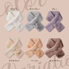 エスタ(estaa)の【洗える】フェイクファーマフラー 12×95cm ポメラニアン 無地