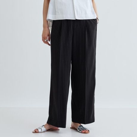 [^ԁF52362007]f24 GALLESTCɓo^TOP5́wC[W[ChpcxiiԍF523-69025jɐVoIH~̗nt^CviiԍF523-69031A523-69032j܂BD]̃fBeB[͂̂܂܂ɁAfނƃJ[oG[Vj[A܂Btɂ҂̃O[ƃO[̃XgCvɉAx[VbNȃJ[3F5FWJڐG⊴fDesign PointEGXgALLSŃNȂ̂ɁA悭rVbƌ܂ăLCC[W[pcBrXbLƍ׌鑾ȂXg[gC̃ChpcłBZ^[vX{Ƃłƍ׌Arʂ҂łACełBStyling Point킹gbvXƑłꂢ߂ɂJWAɂȂ܂BLV[ő劈ԈႢȂ̒ԃVGbgłBfނ̃WPbgiiԍF523|42008jAfނ̃pciiԍF523|62007A523|62008jƃZbgAbvŒp\łBFabric PointɂȂɂAق̂Xgb`̞ь|GXefށBƂŐSnłB__CɂȂACe͂Cɓo^߁^^CɂȂACẽy[Wɂun[g}[NvNbNĊȒPɒǉł܂Bo^ƁAēגʒm₨l}KɂĂm点I}Cy[WɂĂCɓꗗ`FbNł܂BƖ̊֌WɂAۂFČꍇ܂B܂Ap\REX}[gtHȂǂ̊ɂA኱iƉ摜̃J[قȂꍇ܂B