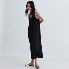 ギャザーストラップワンピース