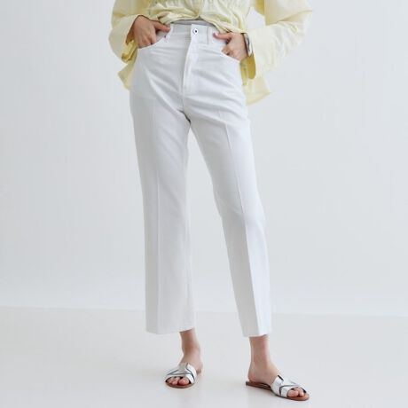 [^ԁF52362020]Design PointrYɌĂtAVGbgfjBEGXg߂̃fUCłɕGʒû₩ȃtACŁAX^CAbvʂ҂ł܂BJWAȒɂAVGbgœo[hȈ{łBStyling PointVvȃgbvX킹邱ƂŁAtAfj̖͂ĂX^Cy߂܂B^CgtBbgTVcy₩ȃuEXƍ킹΁AȂꂽJWAX^CBFablic PointĂłƉKȐSnŁAfjL̃JWAcȂAG߂Ɋ@\˔Ă܂BƖ̊֌WɂAۂFČꍇ܂B܂Ap\REX}[gtHȂǂ̊ɂA኱iƉ摜̃J[قȂꍇ܂B