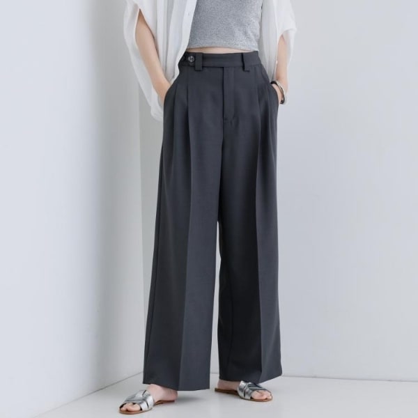 新品 サマンサタバサ ゴルフ ナンバー7 パンツ スラックス レディース 黒 インナーパンツつきインタックショートパンツ(36(S) ブラック