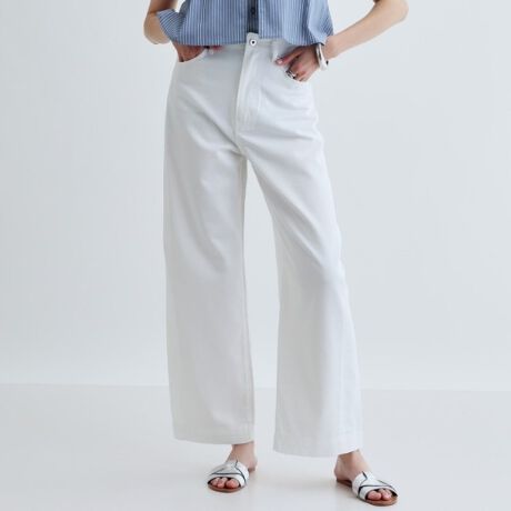 [^ԁF52362019]Design PointChVGbg̃fj́AbNXՂŒSn[YȃCghvXA^bNfUCŃXbLƂۂo܂BǂȃgbvXƂǂAV[Y킸􂷂ACełBStyling PointVvTVcrbOVGbg̃gbvXƂ̃R[fBl[g߁BFablic PointĂłƉKȐSnŁAfjL̃JWAcȂAG߂Ɋ@\˔Ă܂BƖ̊֌WɂAۂFČꍇ܂B܂Ap\REX}[gtHȂǂ̊ɂA኱iƉ摜̃J[قȂꍇ܂B