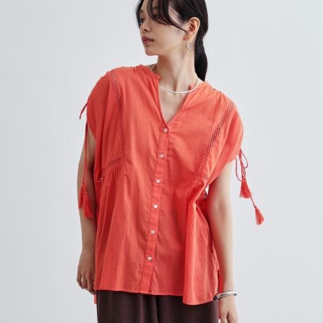 [^ԁF52382021]Design PointChRbgfނ̃uEX́AƂVGbgƃbNXfUCBV_[̃V[OfBe[肰ȂAgɎ{ꂽC[XANZgɂȂĂ܂BStyling Pointfj⃏Chpcƍ킹āAbNXJWAX^Cy߂܂BVvȃANZT[Xj[J[邱ƂŁAɃIVxAbvBfC[[X͂AƂoV[ł􂷂ACełBFablic PointChRbgȂł͂̏_炩ƒʋĆBy₩ȑfފAłKɉ߂GtH[gXȈꖇłBƖ̊֌WɂAۂFČꍇ܂B܂Ap\REX}[gtHȂǂ̊ɂA኱iƉ摜̃J[قȂꍇ܂B