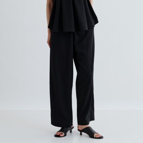 [^ԁF52362024]Design Pointlfނ̃C[W[pćAbNX[hՂ̃X^ĆBEGXg̃SdlƃgbvXCĂ܂fBeB[肰ȂIVȈۂɁByȐSnȂAJWAȒɌfUCłBStyling Pointfނ̃WWPbgiiԍF523|42013jArX`FiiԍF523|82034jƍ킹ăZbgAbvɁBG߂łyȂ肷Aƌ钅ȂȒPɌ܂܂BFablic Point悢\ʊ̃lfނ́AƂSnBXgb`œ₷AfC[炨d܂ŕLV[ŎgACełBƖ̊֌WɂAۂFČꍇ܂B܂Ap\REX}[gtHȂǂ̊ɂA኱iƉ摜̃J[قȂꍇ܂B