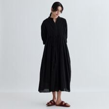 ピンタックコットンワンピース