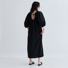 【接触冷感】フォルムスリーブワンピース