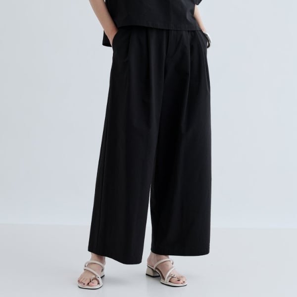 ドレープサテンパンツ | ギャレスト(GALLEST) | マルイウェブチャネル