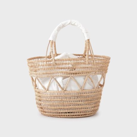 [^ԁF68802038]Design PointIȃnh͓IȂ̂obÓAꂽfUCƃi`ȑfފBɂ͖ډBɂȂ郉tȕz|[`tĂAڂɂ@\IɂfUCłBStyling Pointr[`sNjbNȂǂ̃ANeBuV[As[Xꖇ̉Ă炵R[fBl[gɂȂꊴvXĂ܂BƖ̊֌WɂAۂFČꍇ܂B܂Ap\REX}[gtHȂǂ̊ɂA኱iƉ摜̃J[قȂꍇ܂Bd:140g(TvTCY)