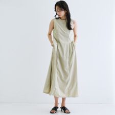 ギャレスト(GALLEST)のナイロンタスランワンピース