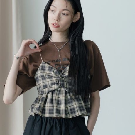 [^ԁF52383007]Design PointZWŕ\Iu`FbÑL~rX`FBRpNgȂ瑶݊̂fBeB[Ɨ̊IȈꖇB㔼gɎW߁AtF~jƃJWA▭ɗZACeɎdグĂ܂Bwʂ̃MU[͒Sn_炩AVGbg𐶂ݏo܂BStyling PointTVc^NgbvƂ̃C[hX^C͂AVvȃuEXƂ̑gݍ킹łVNȈہBfjXJ[gƂǂALR[fBl[gɊ􂵂܂BFabric Pointy₩ȑfނgpĂAKȒSnBʋC悭AďłƒpłACełBꂽ`FbNŁAJWAȒɂw̃X^Co܂BfgF174cm pTCYF38iMjCɂȂACéyCɓo^z߁ICɂȂACẽy[Wɂun[g}[NvNbNĊȒPɒǉł܂Bo^ƁAēגʒm₨l}KɂĂm点B}Cy[WɂĂCɓꗗ`FbNł܂BƖ̊֌WɂAۂFČꍇ܂B܂Ap\REX}[gtHȂǂ̊ɂA኱iƉ摜̃J[قȂꍇ܂B