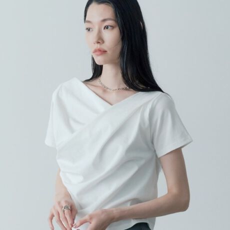 [^ԁF52313008]Design PointƎ̃h[vfUC̃Jbg\[BVvȂC`AfReiɉoB_炩Ȉۂ^tHŁAfC[X^Cɉ؂₩vX܂BStyling PointnCEGXg̃gh{gXXbNXƑgݍ킹邱ƂŁAꂽX^CBItBXłvCx[gł}`Ɋ􂵁A܂܂ȃV[ł̒Ȃy߂܂BANZT[ňۂς̂߂łBFabric Point炩ȓVfނgpAG肪ǂXgb`ɂxł܂By₩ƒʋC˔AG߂킸KȒSnBgɂK_̂ꒅłBfgF174cm pTCYF38iMjƖ̊֌WɂAۂFČꍇ܂B܂Ap\REX}[gtHȂǂ̊ɂA኱iƉ摜̃J[قȂꍇ܂B