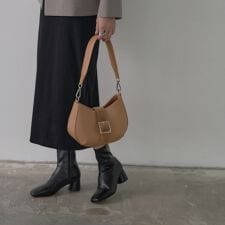 ギャレスト(GALLEST)のバックルムーンバッグ