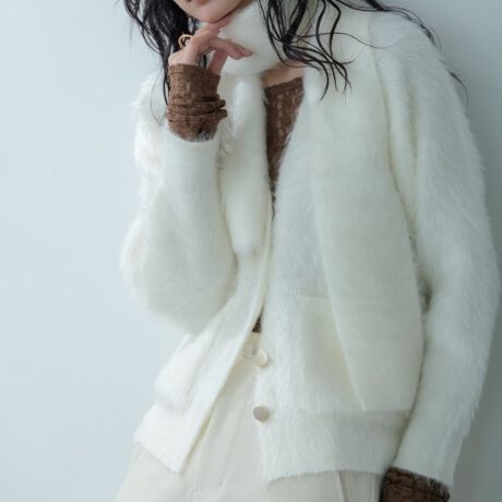 [^ԁF52334400]Design PointƂŖё̒jbgJ[fBKBƂ̂VGbgƃqbvDB~fBŁAXg[킹Ȃ璅Ȃy߂ꒅłB傫߂̃{^fUCANZgɁBStyling Point{gI΂y₩ɉHDāAN炵֗ȏ{ACeBd˒yނƂŋGߊꂽX^CO\BFabric Point_炩ȑfފSn悢Sn񋟁By₩łȂAƂgACeBJWAȃfUCȂAi˔ꒅłBfgF174cm pTCYF38iMjCɂȂACéyCɓo^z߁ICɂȂACẽy[Wɂun[g}[NvNbNĊȒPɒǉł܂Bo^ƁAēגʒm₨l}KɂĂm点܂B}Cy[WɂĂCɓꗗ`FbNł܂BƖ̊֌WɂAۂFČꍇ܂B܂Ap\REX}[gtHȂǂ̊ɂA኱iƉ摜̃J[قȂꍇ܂B