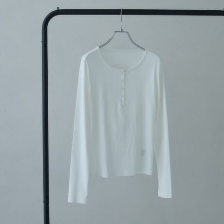 [^ԁF52314007]Design PointVvȂꂽfUC͂̈ꖇBtg̃{^fBe[ANZgƂȂAobNX^Cɂ͑_ȃJbgAEg{AJWAƃwV[ȔꖇłBStyling Point{[̂{gXƍ킹邱ƂŁAn̂VGbgoBWPbgJ[fBKƂ̃C[hɂd󂵂܂BFabric Point_炩ȑfފŁAG肪ǂKȒSnBXgb`A₷˔Ă܂BfC[ɋCyɒȂꖇłBfgF170cm pTCYF38iMjCɂȂACéyCɓo^z߁ICɂȂACẽy[Wɂun[g}[NvNbNĊȒPɒǉł܂Bo^ƁAēגʒm₨l}KɂĂm点܂B}Cy[WɂĂCɓꗗ`FbNł܂BƖ̊֌WɂAۂFČꍇ܂B܂Ap\REX}[gtHȂǂ̊ɂA኱iƉ摜̃J[قȂꍇ܂B