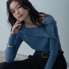 ギャレスト(GALLEST)のアシメオフショルニット