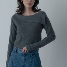 ギャレスト(GALLEST)のアシメオフショルニット