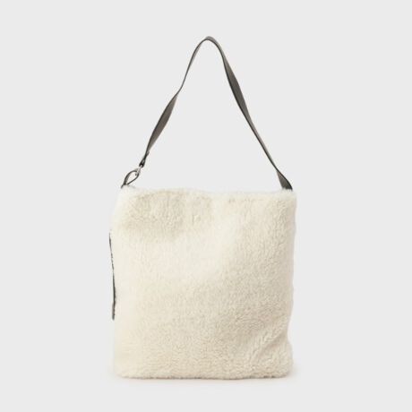 [^ԁF52304023]Design Point{Afނ̃V_[g[gobOBVvȂ甲Aڂ䂭݊Ղ̃ACełBJWAX^CɐꂽANZg܂Btg̃{Afނg݂A~̃X^COɂ҂BydlzE|PbgF~1EA4TCY[Ɩ̊֌WɂAۂFČꍇ܂B܂Ap\REX}[gtHȂǂ̊ɂA኱iƉ摜̃J[قȂꍇ܂Bd:390g(TvTCY)