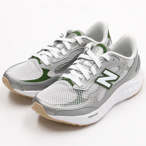 【ほぼ新品】ニューバランス　スニーカー 24.5㎝ ニューバランス(new balance) レディース スニーカー (24.5、7000円