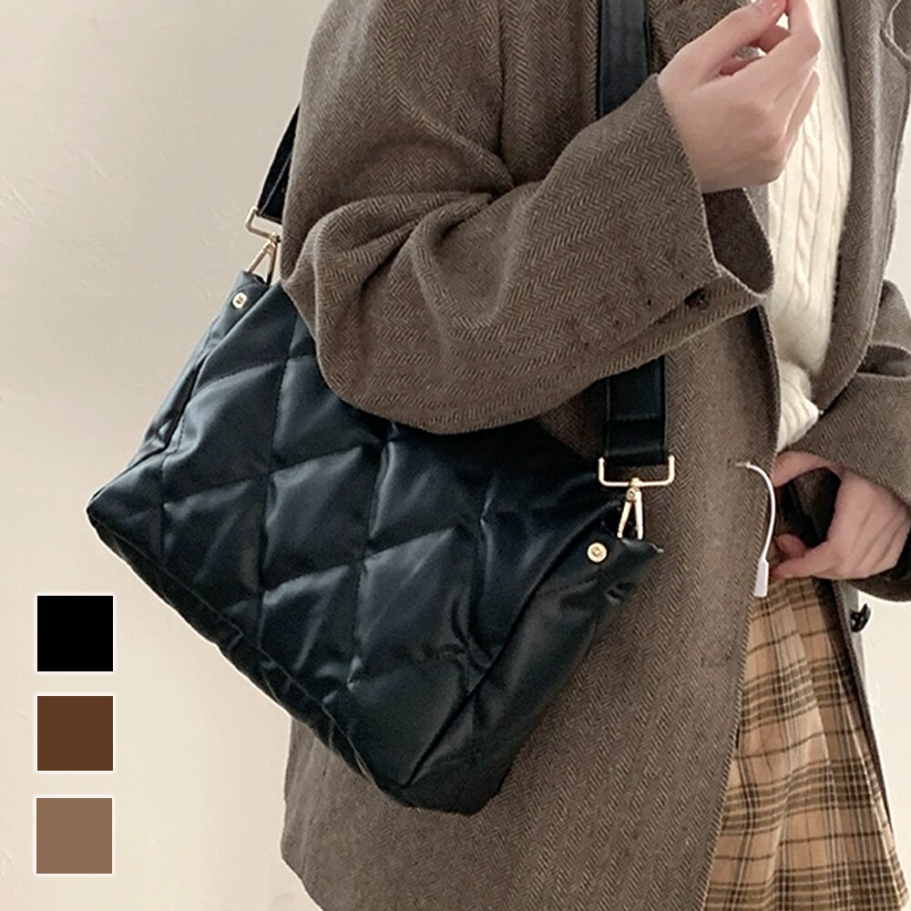 レディース A4収納撥水加工キルティングショルダーバッグ
