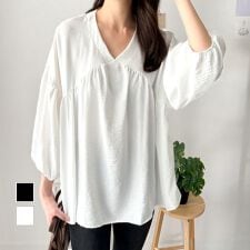 デューリリー(Dewlily)のVネックギャザーブラウス