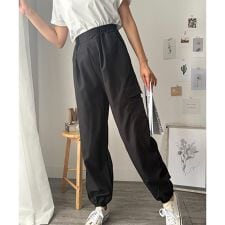 デューリリー(Dewlily)のカーゴ風ジョガーパンツ