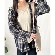 レイヤード風フード付きチェックシャツ