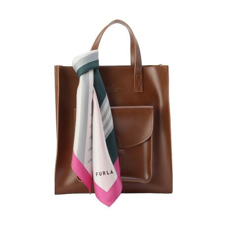 [^:2413547016]yt iFURLAjz1927NC^Ã{[jŁAAhEtlbgɂFURLA͑n܂B`IȃNtg}VbvAnA`U̎mÃZXAĊvVIȃfUCbɁAC^A炵ƊvV˔i񋟂Ă܂BFURLÃRNVi̒ɂ̓C^Ȁ㎿ȃZXl܂Ă܂BGKgɒaJ[Ap^[Afނ̗ZƂȂĂ܂B