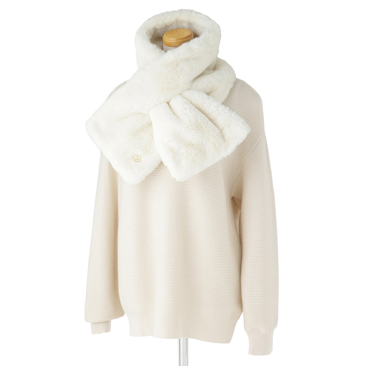 フェイクファーマフラー 20×100cm 無地 ロゴチャーム付き | ポール