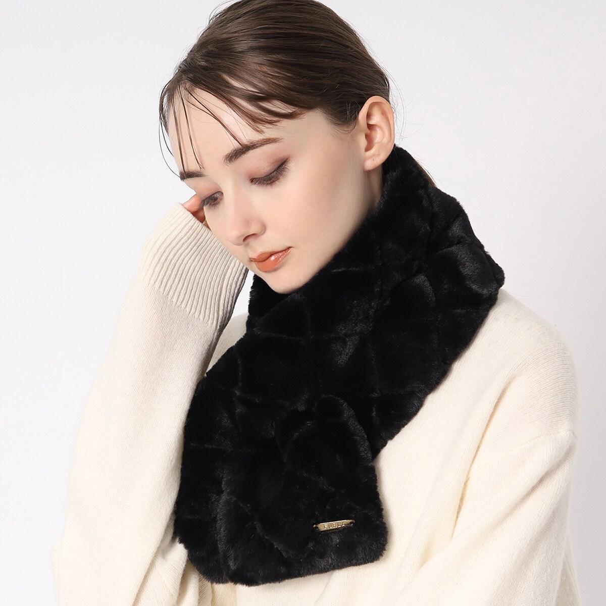 WEB限定】フェイクファーマフラー キルティング風／洗える | フルラ