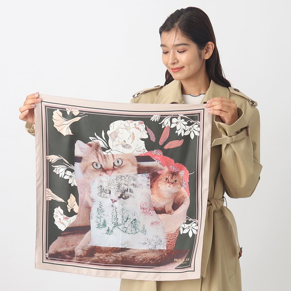 WEB限定 洗える】シルクスカーフ 58×58cm ツイル 猫柄 ロゴ UV