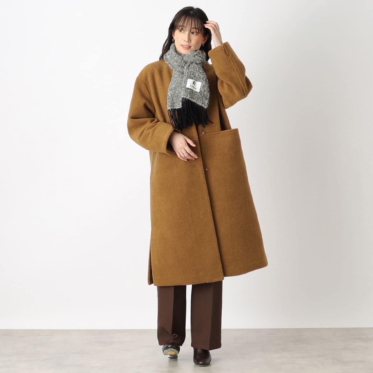 【日本製】アルパカ混ツイード調ストール 50×185cm 無地 ロゴ -BLACK＆WHITE-