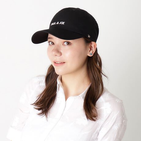 [^:2611371002]fUCLbṽtgɎhJꂽAuPAUL&JOEvSŃAs[Q̃LbvB`[p[c^ɂ鎖ŁAtɂȂ肷ly߂ACeɂȂĂ܂BfC[X^Cɂ₷ATCY߂\łBYڂȑ̊Oɂ߂łBy|[ & W[iPAUL & JOE ACCESSOIRESjz|[ & W[fUCi[łSophie肪fUC͊ŁAPARy݁Aɂ͕߂ȂC[WuhłBfUČ́ANGC^[łȂełAłޏ̓BRZvgɁgACCESSIBLE LUXURY(ɓ͂ґ)hfƂAÂǂ̃gŉ݂̂fBe[A㕗ɎdグĂ̂łB茳ɏi͂܂AgpɊւ炸AKȉԊmF肢܂B