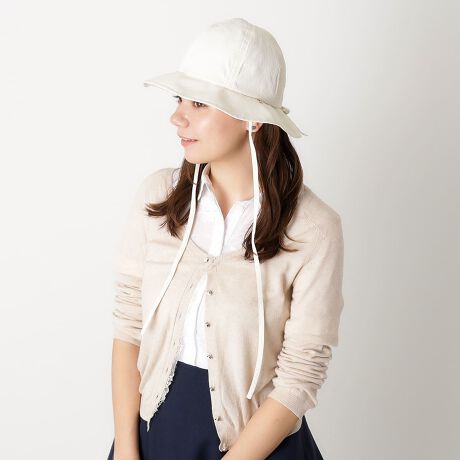 [^:2611371003]fUCL肷ȂcoŕLX^COɍ킹₷`[bvnbgBobÑ{fBe[lR̃`[炵߂܂BRtŃgĥ\Ă܂BxNdlŃTCY߂\ȋ@\Q̃ACełBy|[ & W[iPAUL & JOE ACCESSOIRESjz|[ & W[fUCi[łSophie肪fUC͊ŁAPARy݁Aɂ͕߂ȂC[WuhłBfUČ́ANGC^[łȂełAłޏ̓BRZvgɁgACCESSIBLE LUXURY(ɓ͂ґ)hfƂAÂǂ̃gŉ݂̂fBe[A㕗ɎdグĂ̂łB茳ɏi͂܂AgpɊւ炸AKȉԊmF肢܂B